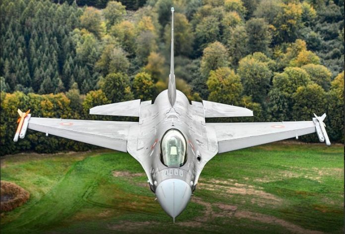 Jefe de USAFE: Ucrania no obtendrá el F-16 hasta 2024, y la competencia llevará años