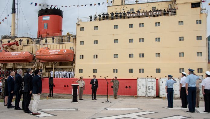 El rompehielos ARA “Almirante Irízar” zarpó para iniciar la Campaña Antártica de Verano 2023/2024