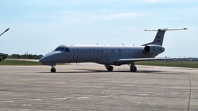 Presentación del nuevo avión Embraer ERJ 140 LR de la Fuerza Aérea Argentina