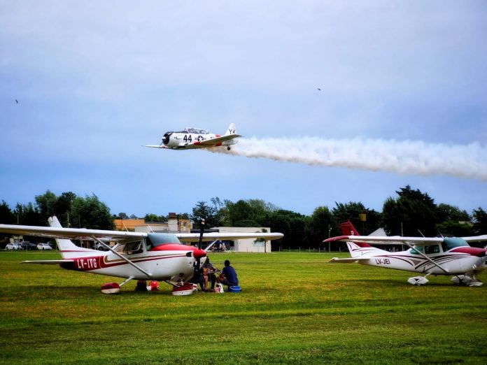 Texan T-6 en vuelo Foto: Gabriela De Cristofaro