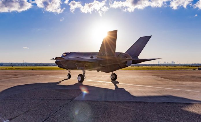 Dinamarca adquirirá otros 16 aviones de combate F-35 más